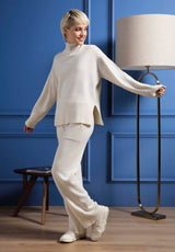 Made in Italy Soft Cashmere Turtleneck Sweater - Caterina D.